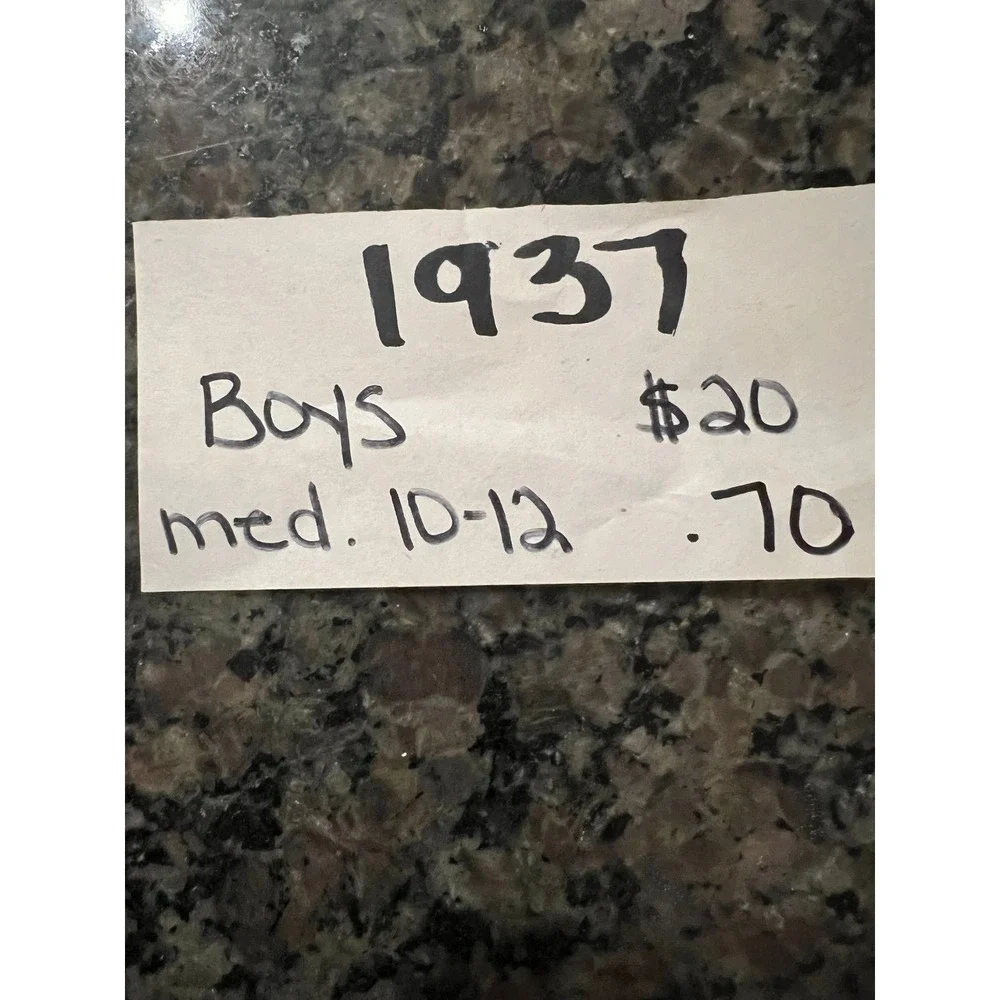 Boys 10/12. Clothes (1937)‎